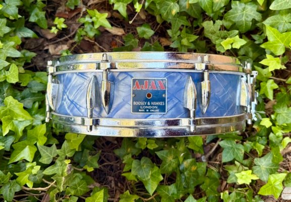 AJAX 1960’s 14 x 4” 3ply piccolo snare w die cast hoops