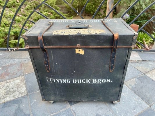 Ragone roadcase for snare/hardware/pedal w wheels 66cm x55x33